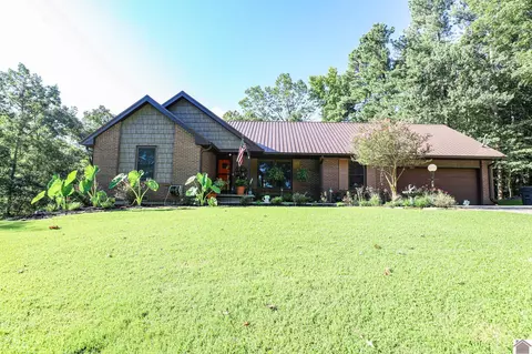 379 Jonathan Shores Rd, Benton, KY 42025