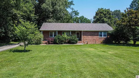 342 W 5th St, La Center, KY 42056
