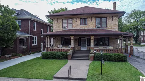 1406 Jefferson, Paducah, KY 42001