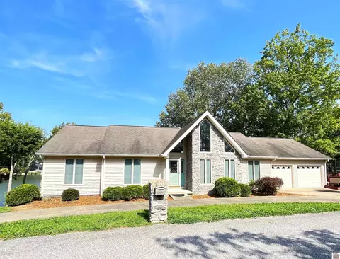 251 Hampton Dr, Eddyville, KY 42038