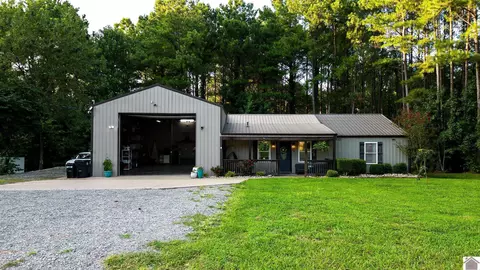 38 Small Ln, Hardin, KY 42048