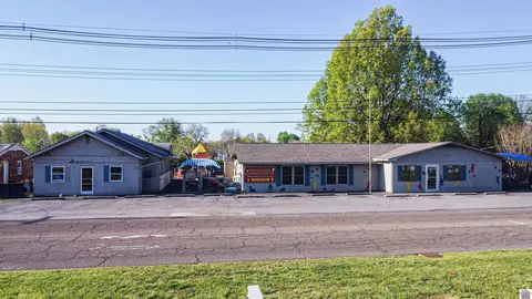 114-116 Willow Dr, Mayfield, KY 42066