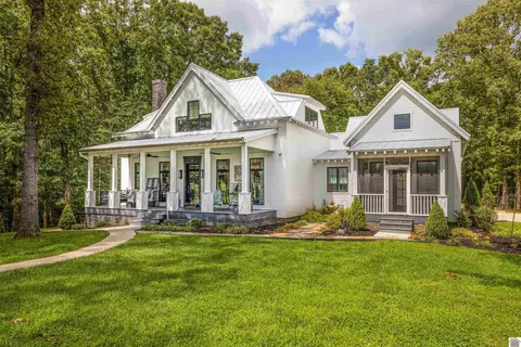 3322 Douglas Rd, Murray, KY 42071