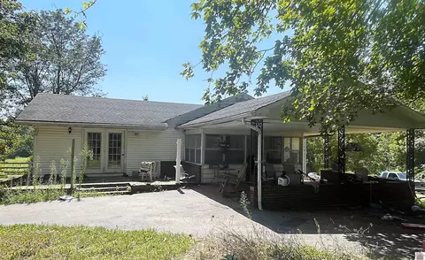 2587 Jimtown Rd, Mayfield, KY 42066