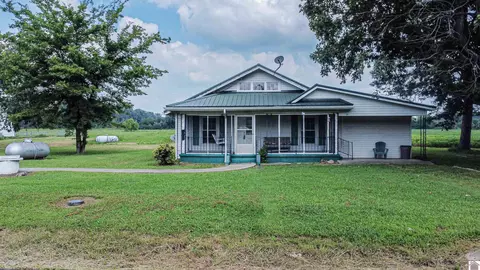 355 Wadesboro Rd, Paducah, KY 42003