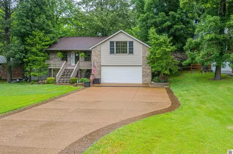 4845 Stanley Dr, Paducah, KY 42001