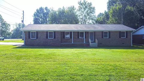 6875 Greenfield Dr, Paducah, KY 42003