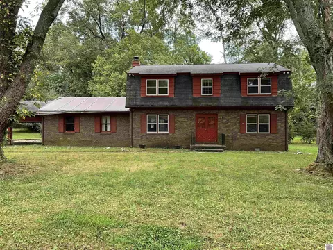 131 S Sunset Cir, Hopkinsville, KY 42240