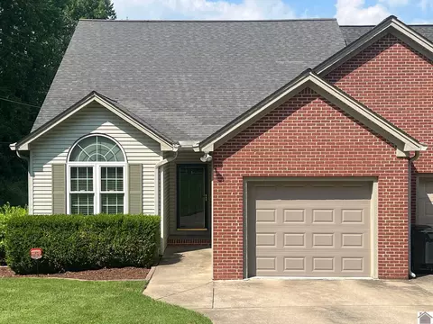 5083 Hill Ter, Paducah, KY 42001