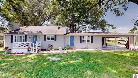 485 Rayburn Rd, Murray, KY 42071
