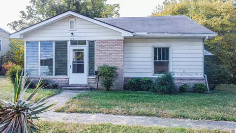 715 Magnolia St, Hickman, KY 42050