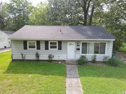 1417 Cumberland, Paducah, KY 42003