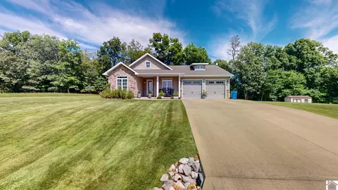 641 Rose Ln, Eddyville, KY 42038