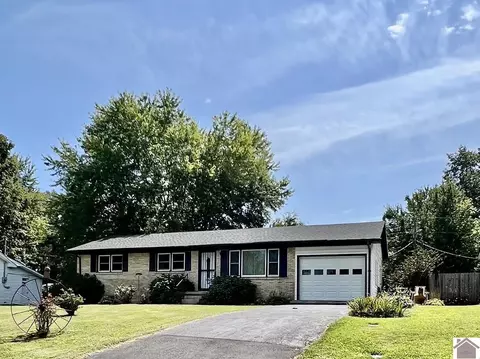 203 E Dale Ave, Eddyville, KY 42038