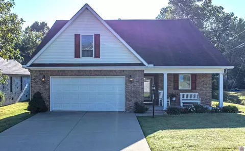 500 Brookhill Ln, Paducah, KY 42001