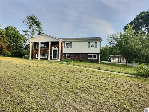 3797 Wiswell Rd, Murray, KY 42071