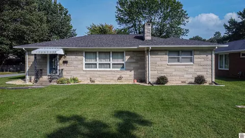 2433 Clay St, Paducah, KY 42001