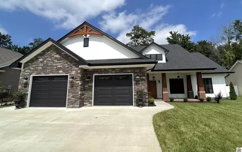 241 Hunters Rdg, Paducah, KY 42001