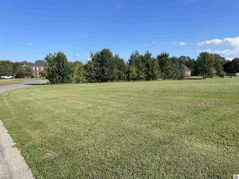 lot28 Saddle Creek Subdivision, Murray, KY 42071