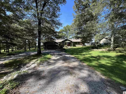 534 Trailridge Rd, Mayfield, KY 42066
