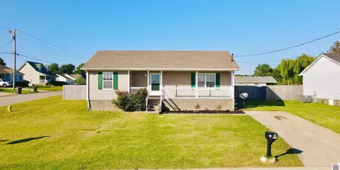 100 Karen Ct, Oak Grove, KY 42262