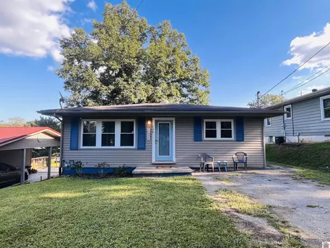 136 Calhoun Dr, Grand Rivers, KY 42045