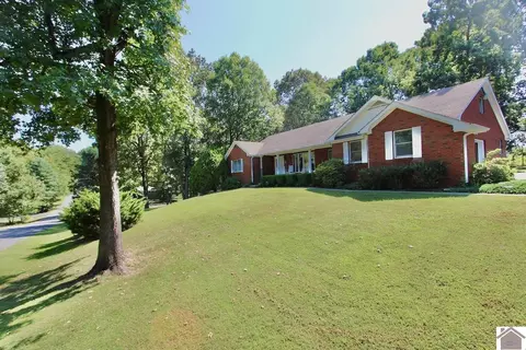 200 Briarwood Dr, Paducah, KY 42003