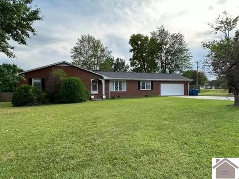 1517 Dudley Dr, Murray, KY 42071