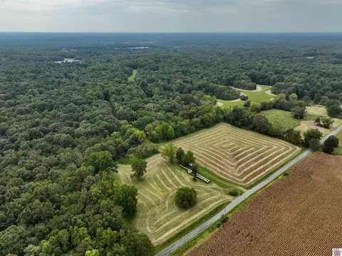 000 Wiggles Rd, Sedalia, KY 42079