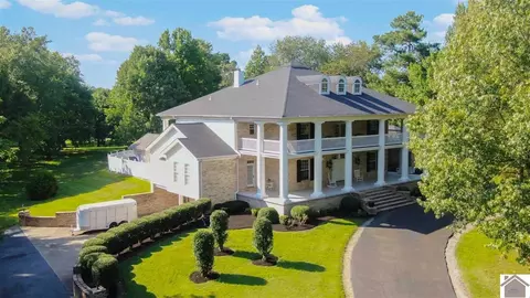 120 Thornberry Dr, Paducah, KY 42003