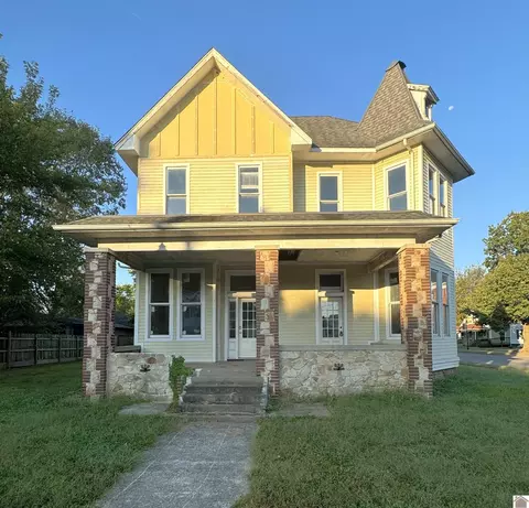 433 N 7th St, Paducah, KY 42001