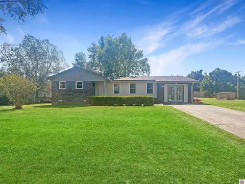 39 Hunter Dr, Murray, KY 42071 photo 1