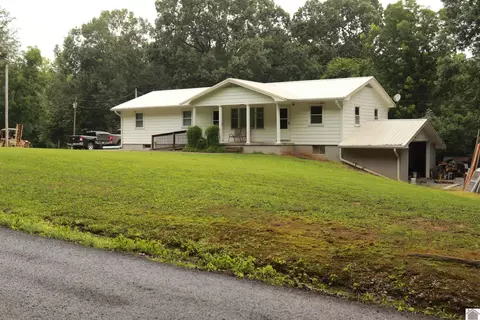 3048 Greens Chapel Rd, White Plains, KY 42464