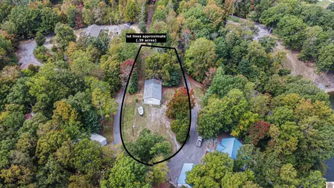 253 Redbud Dr, Eddyville, KY 42038