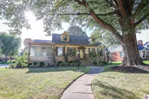 285 Sycamore Dr, Paducah, KY 42001