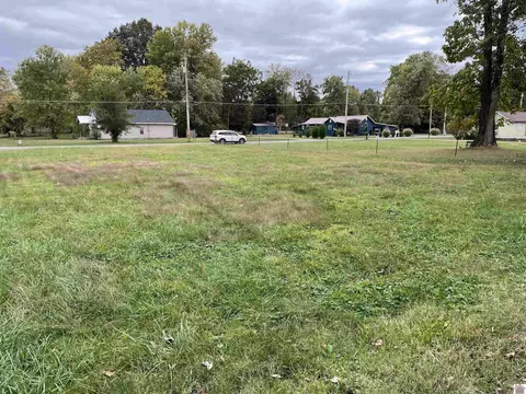 421 Flora, Paducah, KY 42003