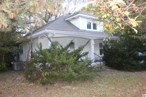 1618 Miller, Murray, KY 42071