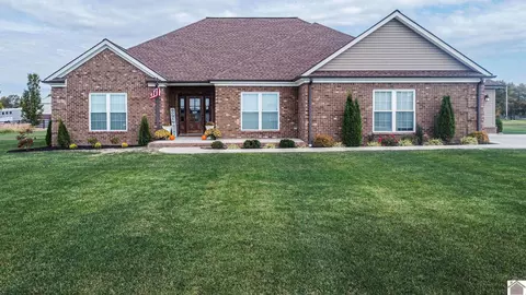 1535 Falcons Ridge Blvd, Paducah, KY 42001