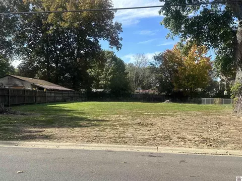 3023 Georgia St, Paducah, KY 42003