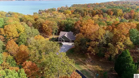 76 Eastview Ln, Murray, KY 42071