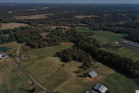 963 Millers Chapel Rd, Mayfield, KY 42066