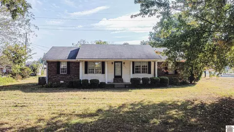 305 Dunlora Ln, Clinton, KY 42031