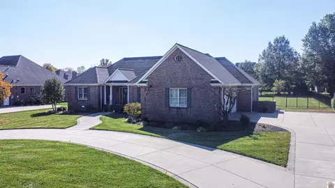 6460 Gardenview Dr, Paducah, KY 42001