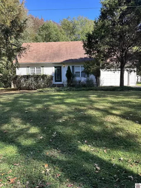 844 Dublin Dr, Hazel, KY 42049