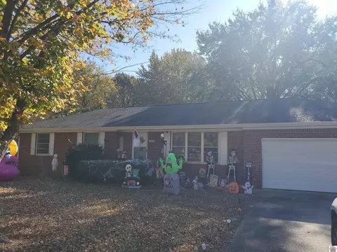 7020 Shawn Ln, Paducah, KY 42001