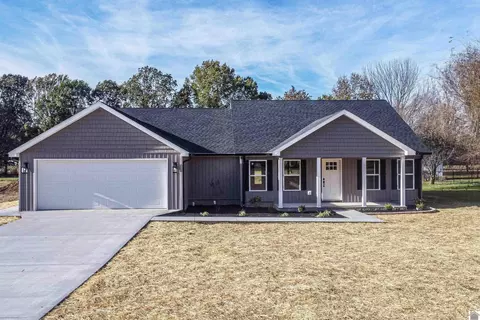 207 Fantacy Ln, Paducah, KY 42003