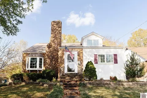 708 Elm St, Murray, KY 42071