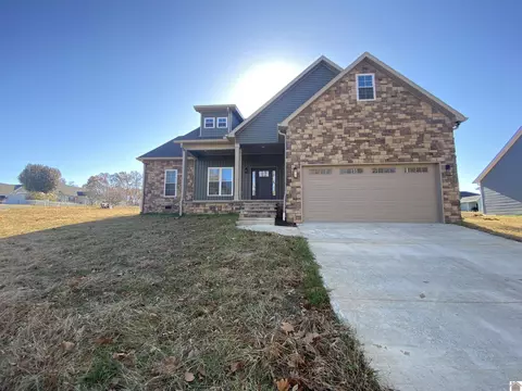 346 Fairway Trce, Cadiz, KY 42211