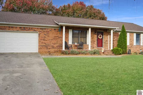 1610 Tabard Dr, Murray, KY 42071