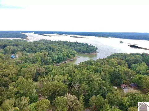 000 Randy Dr, Cadiz, KY 42211